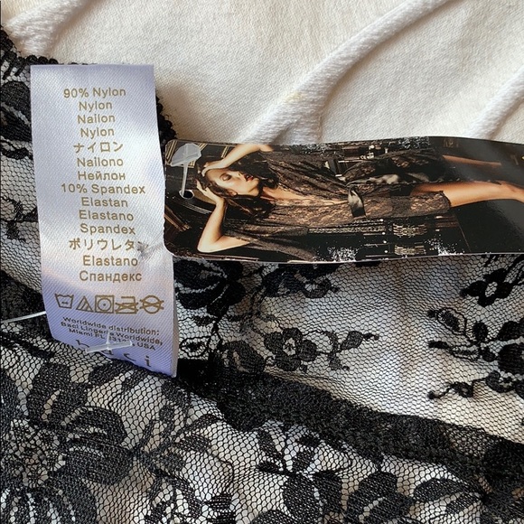 Baci Sexy Black Lace Kimono 🌺 - Picture 9 of 9